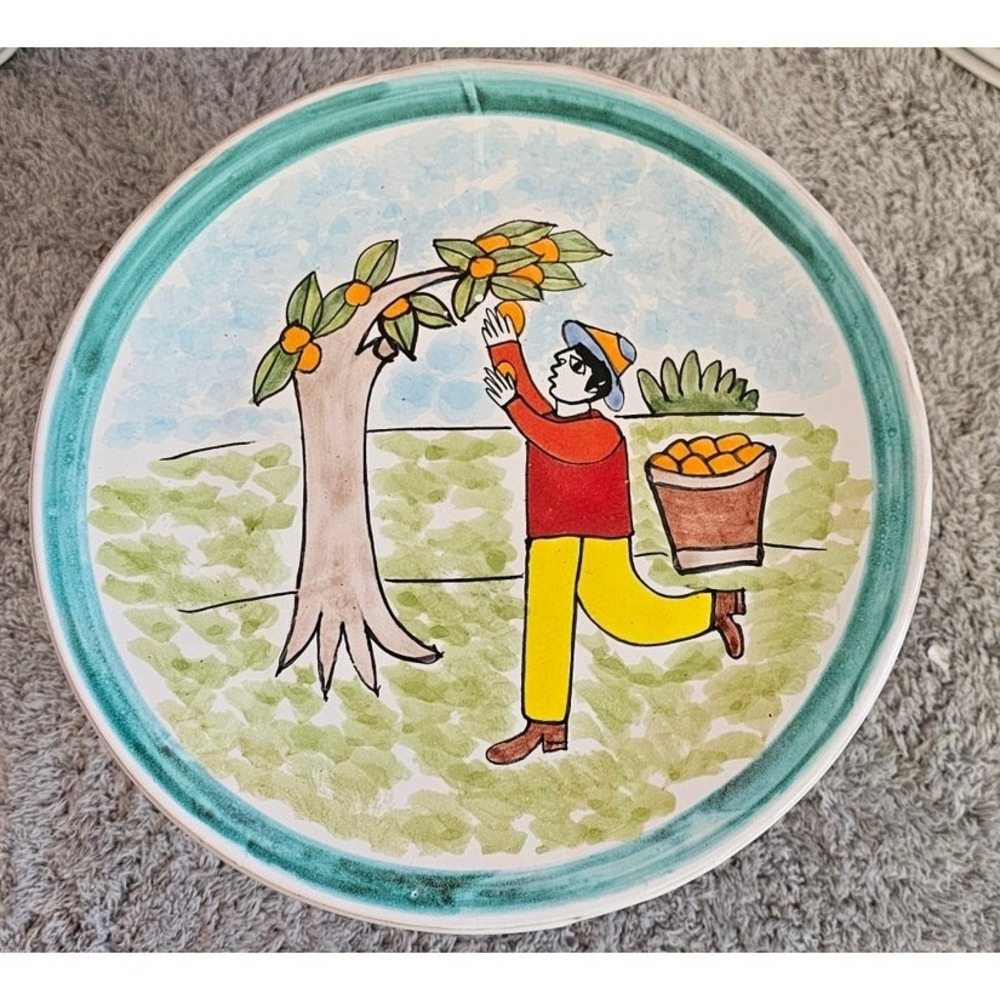 Nino Parrucca MCM Dinner Plate 10.5"‎ Orange Picking Folk Art Pottery Italy 214